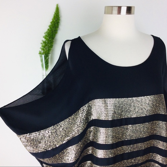 Takara Gorgeous Flounce Sequined Cover-Up Top (L) - Picture 6 of 7